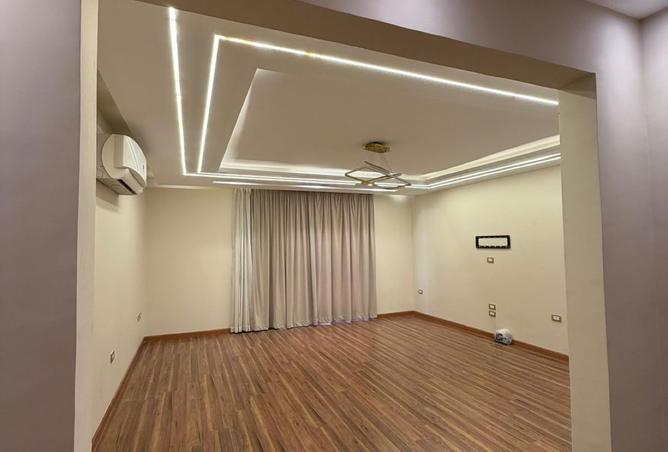 98004191 - Property Main Image