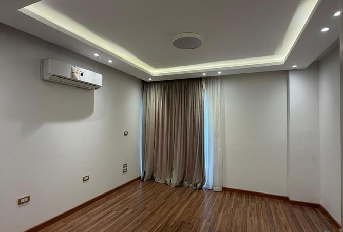 98004191 - Property Image 2