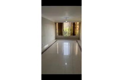 شقة - 3 غرف نوم - 1 حمام للبيع في شارع يوسف عباس - جامعة اللأزهر - مدينة نصر - القاهرة