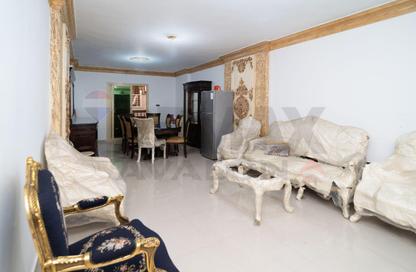 Apartment - 3 Bedrooms - 1 Bathroom for sale in Glim - Hay Sharq - Alexandria
