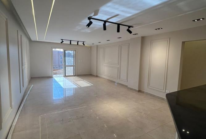 106024854 - Property Image 2