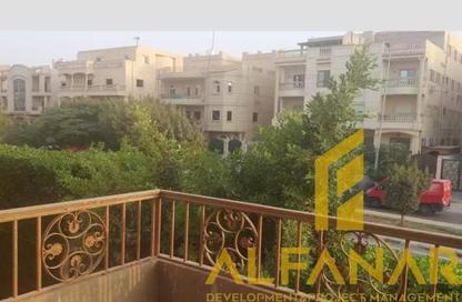 Apartment - 3 Bedrooms - 3 Bathrooms for sale in Omar Makram St. - Al Narges 6 - Al Narges - New Cairo City - Cairo