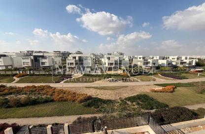 Townhouse - 4 - 4 for sale in Cluster 18 - Hyde Park - New Cairo City - Cairo