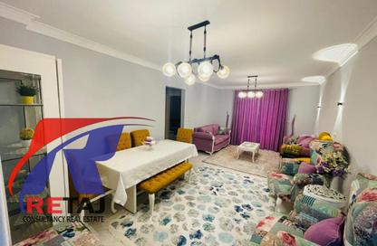 Apartment - 3 Bedrooms - 1 Bathroom for rent in Zakaria Othman St. - 8th Zone - Nasr City - Cairo