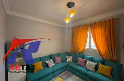 Apartment - 3 Bedrooms - 1 Bathroom for rent in Zakaria Othman St. - 8th Zone - Nasr City - Cairo