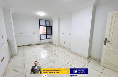 Office Space - Studio - 2 Bathrooms for rent in Al Galaa St. - Victoria - Hay Awal El Montazah - Alexandria