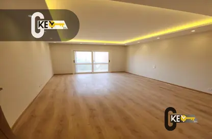 شقة - 3 غرف نوم - 2 حمامات للايجار في شارع طلعت مصطفي - الرحاب المرحلة الخامسة - الرحاب - مدينة القاهرة الجديدة - القاهرة