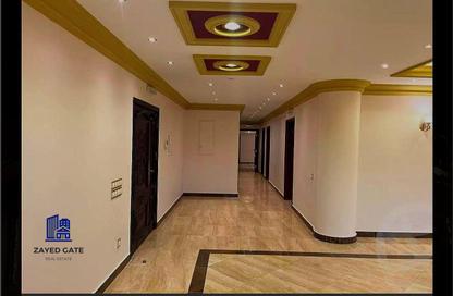 Apartment - 3 Bedrooms - 3 Bathrooms for rent in 8th District - Sheikh Zayed City - Giza