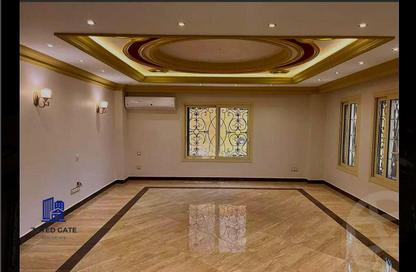Apartment - 3 Bedrooms - 3 Bathrooms for rent in 8th District - Sheikh Zayed City - Giza