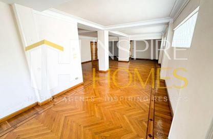 Apartment - 4 Bedrooms - 2 Bathrooms for rent in Abdel Kader Ragab Basha St. - Kafr Abdo - Roushdy - Hay Sharq - Alexandria