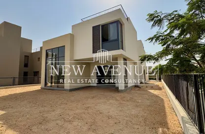 Villa - 5 Bedrooms - 5 Bathrooms for sale in Sodic East - 6th District - New Heliopolis - Cairo