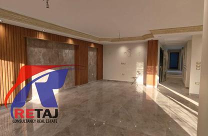 Apartment - 3 Bedrooms - 2 Bathrooms for sale in Mohammed Al Maqref St. - 6th Zone - Nasr City - Cairo