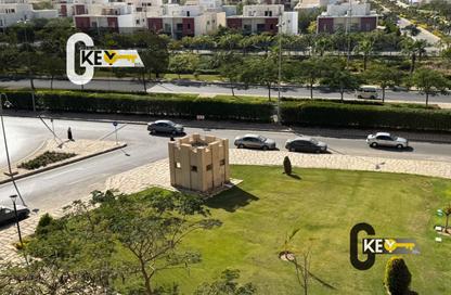 شقة - 3 غرف نوم - 2 حمامات للايجار في B6 - مدينتي - القاهرة