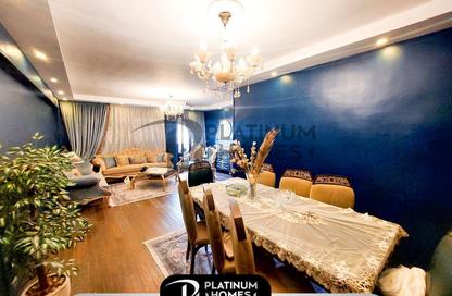 Apartment - 2 Bedrooms - 1 Bathroom for sale in Khaleel Al Khayat Basha St. - Kafr Abdo - Roushdy - Hay Sharq - Alexandria