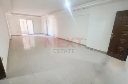 Apartment - 3 Bedrooms - 3 Bathrooms for sale in Laurent - Hay Sharq - Alexandria