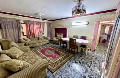 Apartment - 2 Bedrooms - 1 Bathroom for sale in Al Agouza - Giza