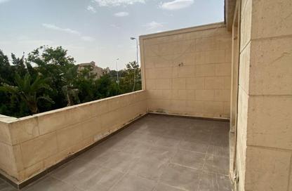 منزل مزدوج - 4 غرف نوم - 4 حمامات للبيع في حدائق المهندسين - الحي الرابع - الشيخ زايد - الجيزة