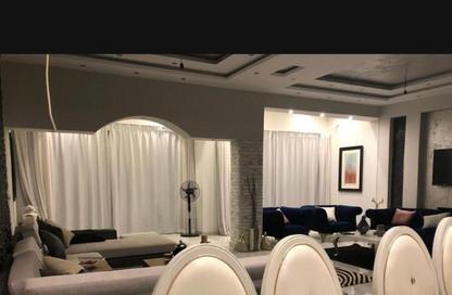 Townhouse - 4 Bedrooms - 5 Bathrooms for rent in Royal Meadows - Sheikh Zayed Compounds - Sheikh Zayed City - Giza