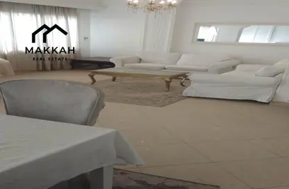 Apartment - 2 Bedrooms - 1 Bathroom for rent in Salah Salem St. - Roxy - Heliopolis - Masr El Gedida - Cairo