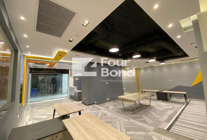 99403247 - Property Main Image