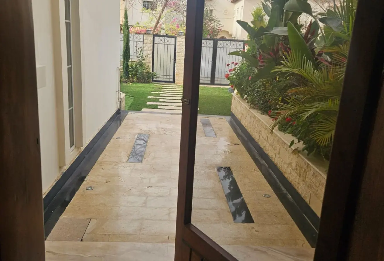 118305590 - Property Main Image