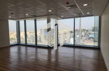 مساحات مكتبية - غرفة نوم - 1 حمام للايجار في شارع التسعين الشمالي - التجمع الخامس - مدينة القاهرة الجديدة - القاهرة