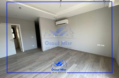 Apartment - 3 - 2 for sale in Village West - Sheikh Zayed Compounds - Sheikh Zayed City - Giza