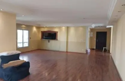Apartment - 3 Bedrooms - 3 Bathrooms for rent in Al Rehab - New Cairo City - Cairo