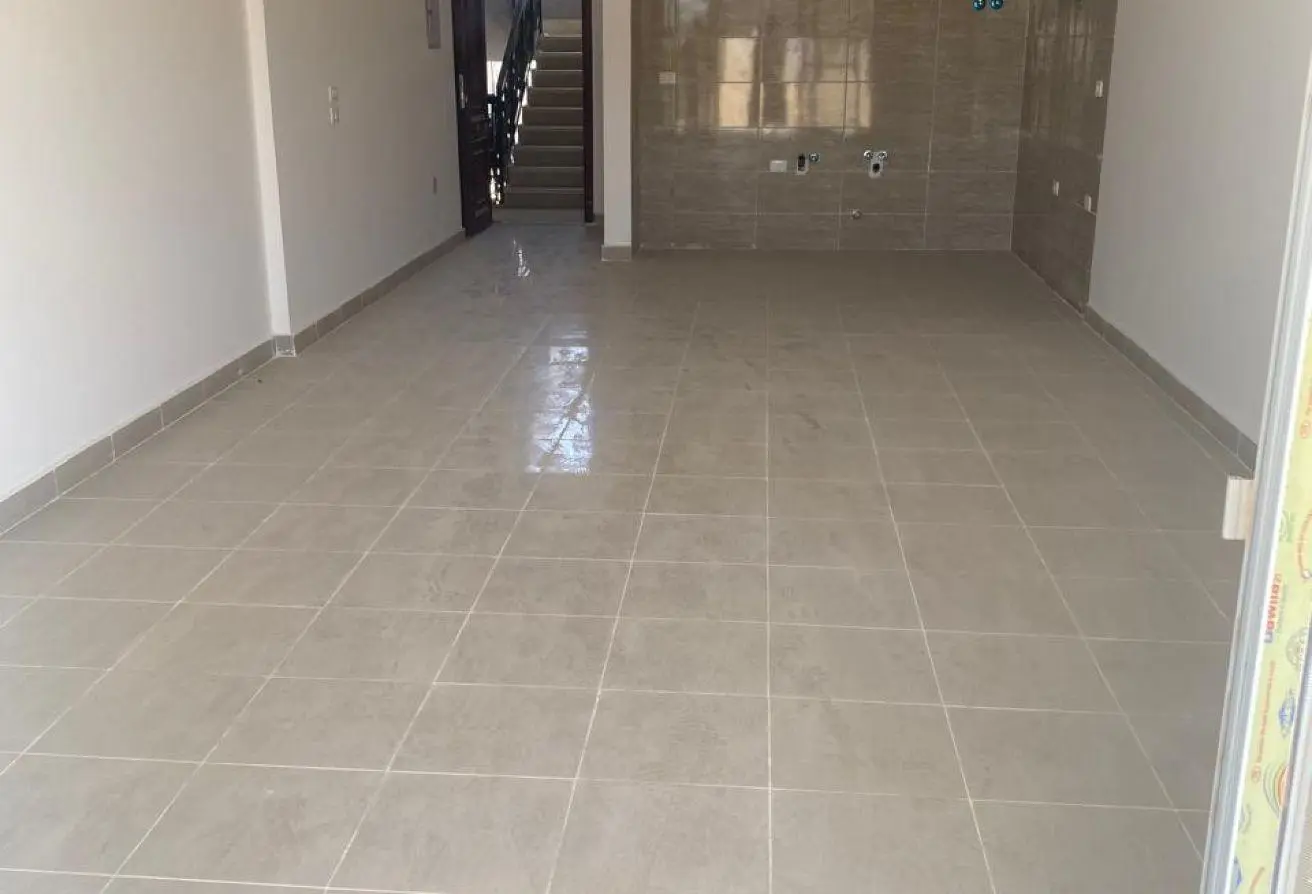 78142590 - Property Main Image