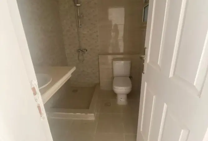 78142590 - Property Image 2