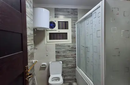 شقة - 3 غرف نوم - 2 حمامات للايجار في شارع محمد حسنين هيكل - المنطقة السادسة - مدينة نصر - القاهرة