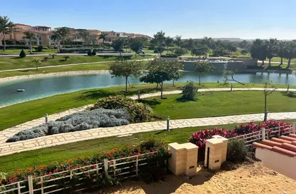 فيلا - 6 غرف نوم - 6 حمامات للبيع في پريڤادو - مدينتي - القاهرة