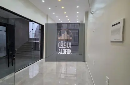 مساحات مكتبية - غرفة نوم للايجار في مون فالي - المستثمرين الجنوبية - مدينة القاهرة الجديدة - القاهرة