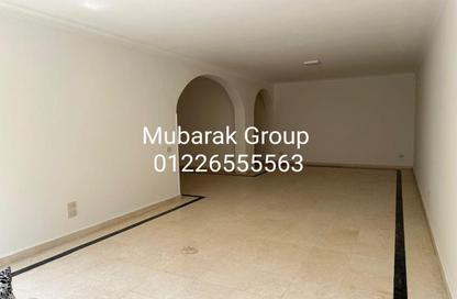 Apartment - 3 Bedrooms - 3 Bathrooms for sale in Sarayat Al Maadi - Hay El Maadi - Cairo