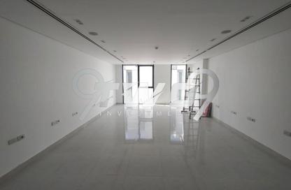 Office Space - Studio - 1 Bathroom for rent in Hyde Park Business District Mall - South Teseen St. - The 5th Settlement - New Cairo City - Cairo