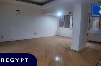 Office Space - 5 Bedrooms - 3 Bathrooms for rent in Al Mansour Mohamed St. - Zamalek - Cairo