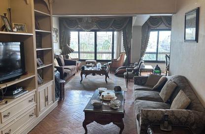 Apartment - 3 Bedrooms - 2 Bathrooms for sale in Al Nile  St. - Giza District - Ganoub El Giza - Giza