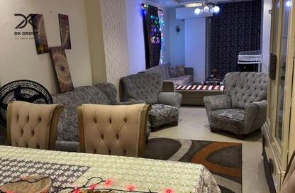 Apartment - 3 Bedrooms - 1 Bathroom for sale in Al Geish Road - Camp Chezar - Hay Wasat - Alexandria