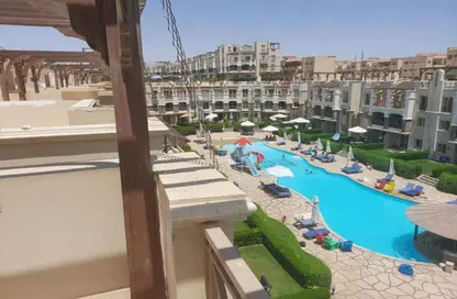 (بنتهاوس  (روف - 2 غرف نوم - 2 حمامات للبيع في بلو بلو - العين السخنة - السويس