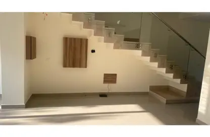 Townhouse - 2 Bedrooms - 3 Bathrooms for sale in Hyde Park - New Cairo City - Cairo