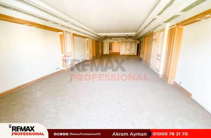 Apartment - 5 Bedrooms - 3 Bathrooms for sale in Abdel Salam Aref St. - Glim - Hay Sharq - Alexandria