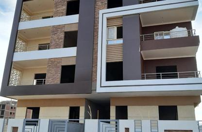 Apartment - 4 Bedrooms - 3 Bathrooms for sale in Bait Alwatan - The 5th Settlement - New Cairo City - Cairo