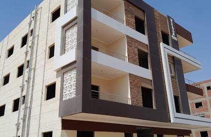 Apartment - 4 Bedrooms - 3 Bathrooms for sale in Bait Alwatan - The 5th Settlement - New Cairo City - Cairo
