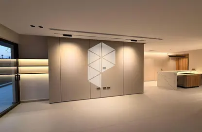 Apartment - 2 Bedrooms - 2 Bathrooms for sale in Lake View Residence - 5th Settlement Compounds - The 5th Settlement - New Cairo City - Cairo