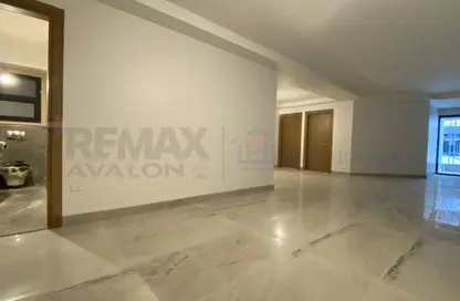 شقة - 3 غرف نوم - 2 حمامات للبيع في سكاي لاين - سموحة - حي شرق - الاسكندرية