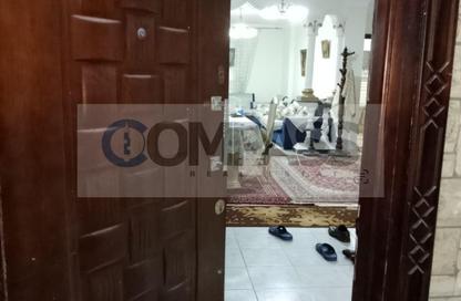 شقة - 3 - 1 للبيع في شارع طيبه - سبورتنج - حي شرق - الاسكندرية