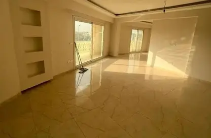 Apartment - 4 Bedrooms - 2 Bathrooms for sale in Suleiman Al Halabi St. - El Banafseg 11 - El Banafseg - New Cairo City - Cairo