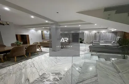 Villa - 5 Bedrooms - 6 Bathrooms for rent in Hyde Park - New Cairo City - Cairo