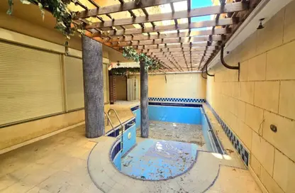 فيلا - 7 غرف نوم - 7 حمامات للبيع في شارع سيد زكريا - شيراتون المطار - النزهة - القاهرة