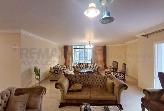 99803608 - Property Main Image